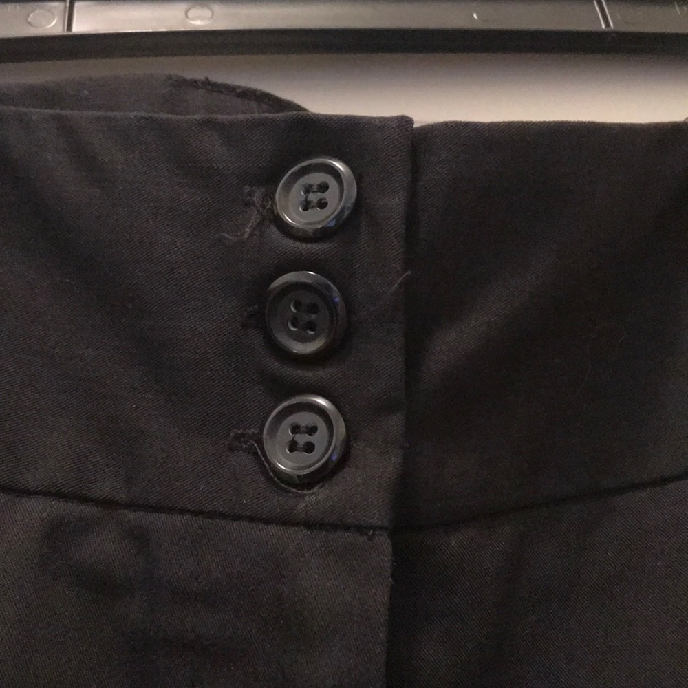 Capris - Picture 5 of 8